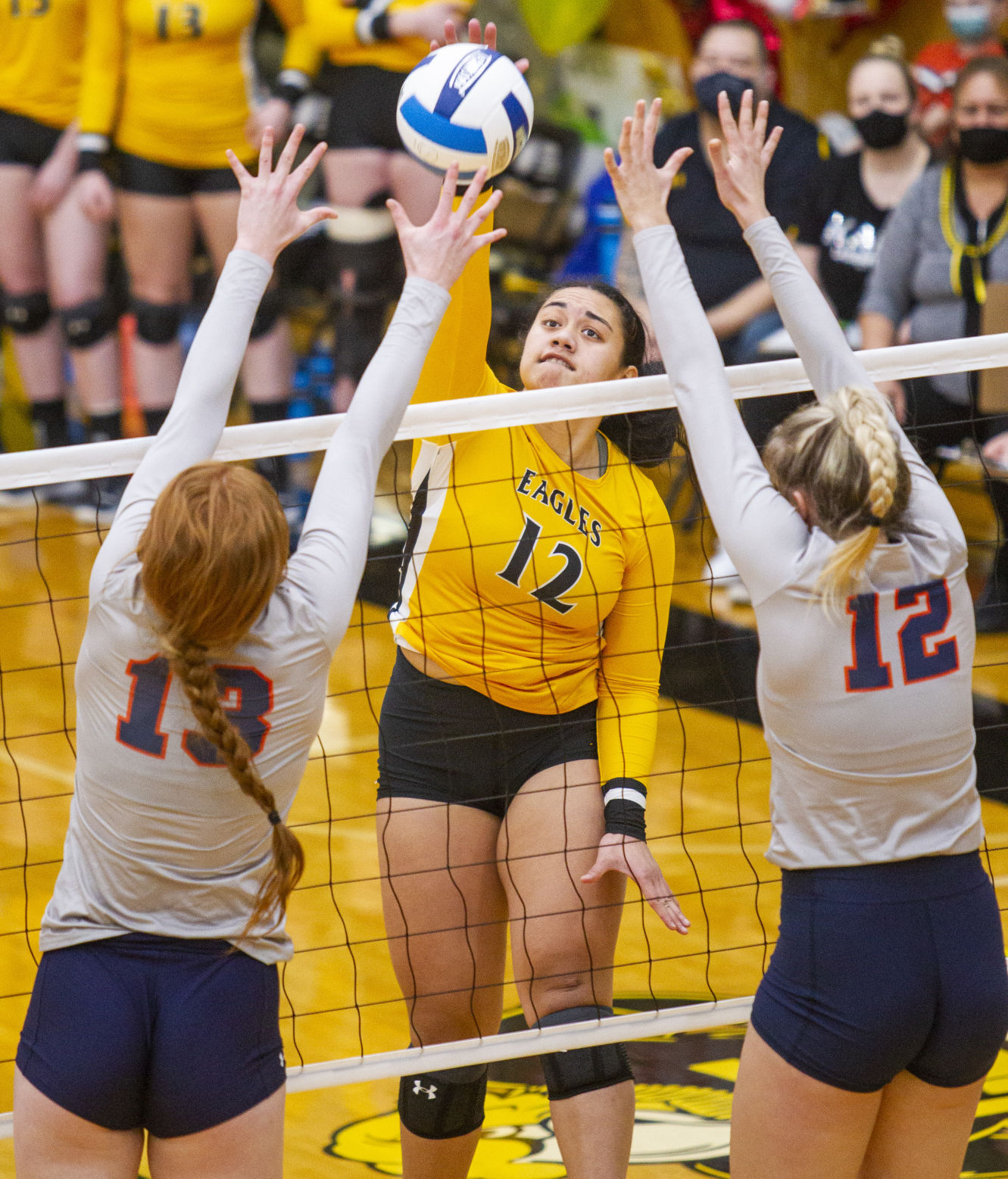 CSI falls to Snow College